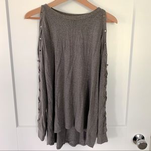 Soft and sexy AE open-shoulder long sleeve tee